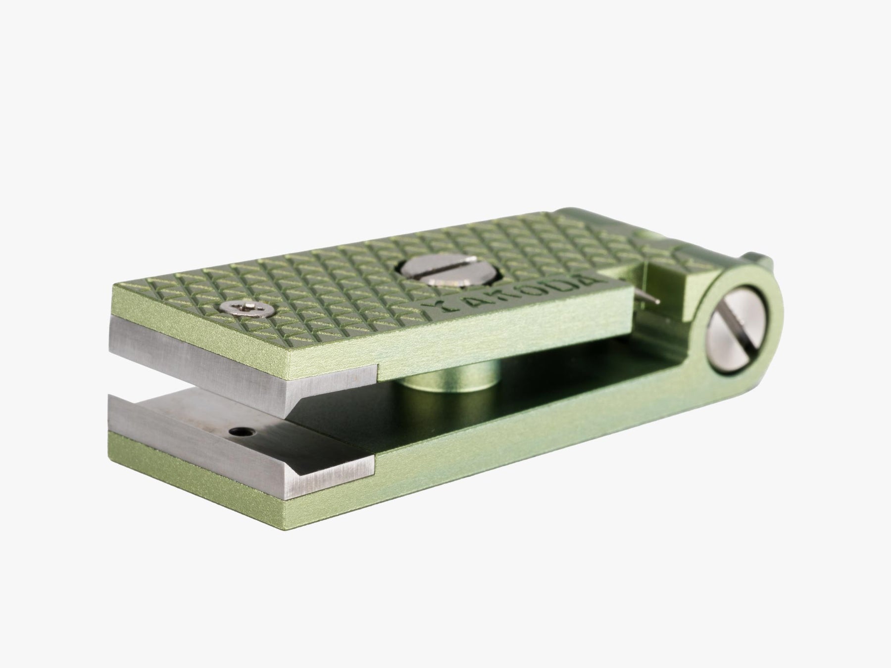 New Yakoda Nippers (Pre-order) + Free Lanyard